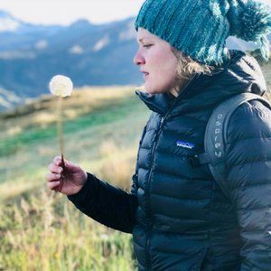 W's Down Sweater Hoody